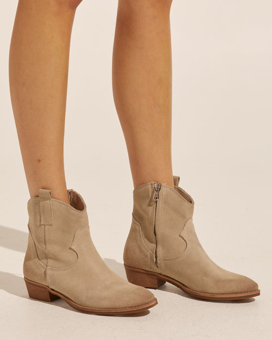 Zoe Kratzmann Fiesta Boot Stone issimo christchurch