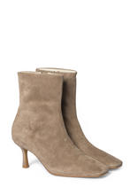 Zoe Kratzmann Voyage Boot Mousse