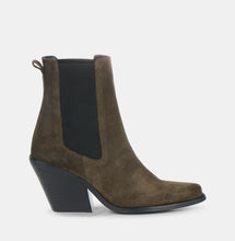 Ivylee Phoenix Split Suede Army