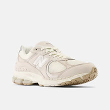 New Balance 2002R Linen fog with sea salt and timberwolf Unisex